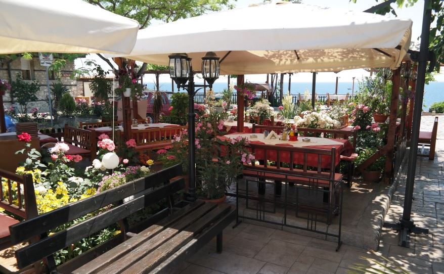 Restaurant 'tangra'